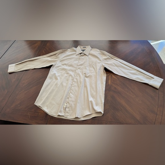 Perry Ellis Large Button Down Long Sleeve Tan (shiny sheen) - Picture 3 of 3